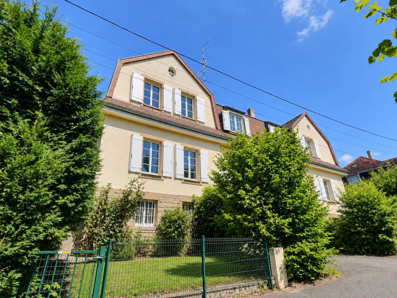 Maison 7 pièces 227 m² · à Sarralbe · 227 m² · 115 600 €